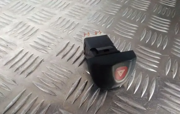 Renault Megane I Hazard light switch 841043