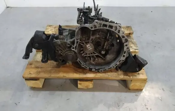 Hyundai Matrix Manual 5 speed gearbox J21973