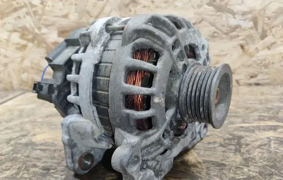 Seat Ibiza IV (6J,6P) Generator/alternator 04C903023H
