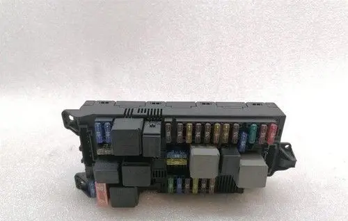 Mercedes-Benz E W211 Fuse box set A2115454401