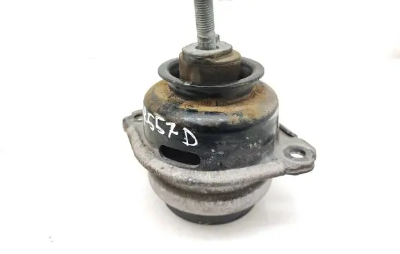 Audi Q7 4L Engine mount bracket 7L6199131A 18012006