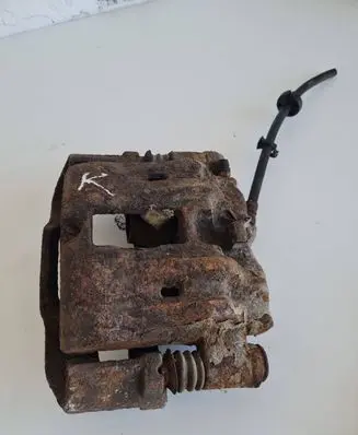 Iveco Daily 3rd gen Front brake caliper