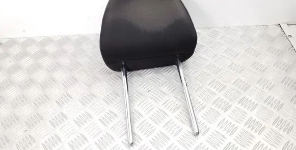 Volkswagen PASSAT B7 Front seat headrest 