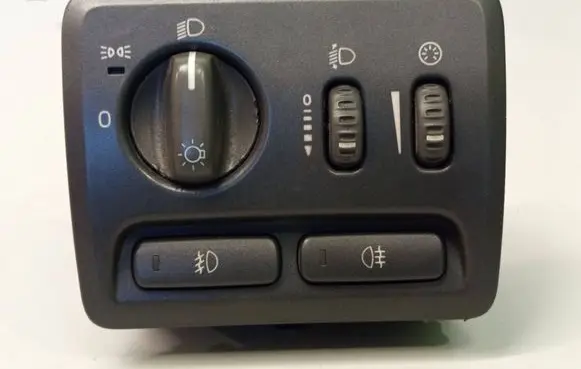 Volvo V70 Light switch 9441233