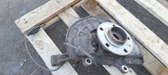 Volvo S80 Front wheel hub