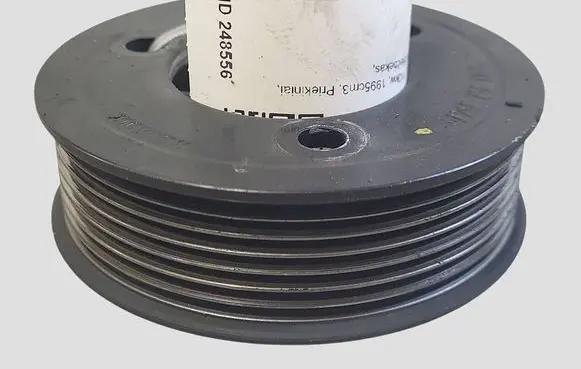 Renault Laguna III Water pump pulley 8200357354D