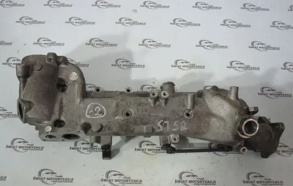 Mercedes-Benz R W251 Intake manifold A6420903337