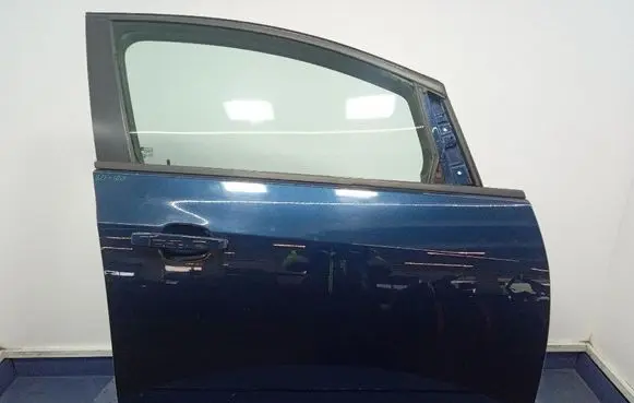 Opel Astra J Front door 