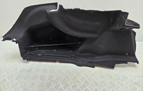 Trunk/boot lower side trim panel