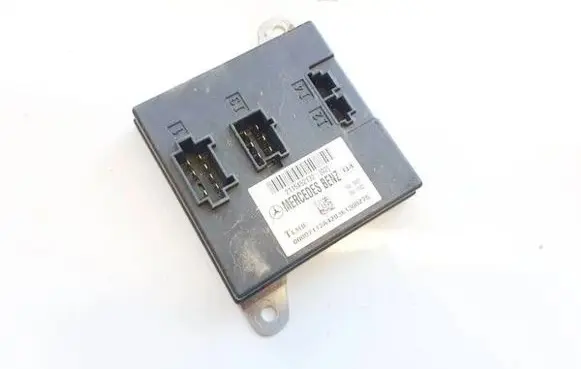 Mercedes-Benz E W211 Door control unit/module 2115452132