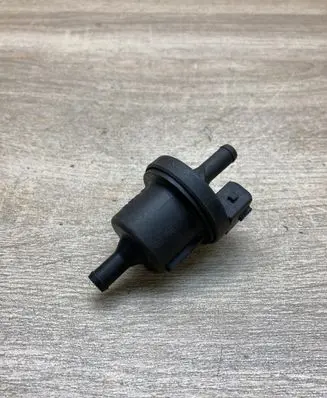 Volkswagen PASSAT B5.5 Fuel tank valve 0280142308 077133510