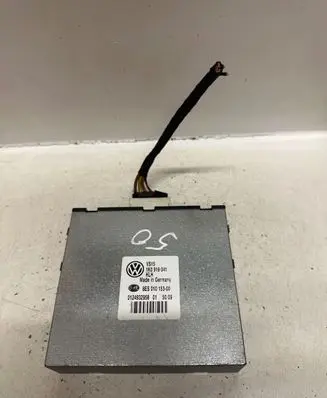 Volkswagen Golf VI Power management control unit 1K0919041 8ES01015300 0124932958