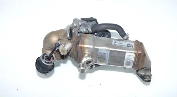 BMW 5 GT F07 EGR valve cooler 7805446 11717805446