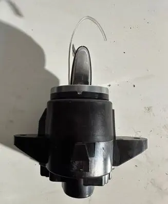 Volkswagen Touareg II Ignition lock 7P6905843B 33305101