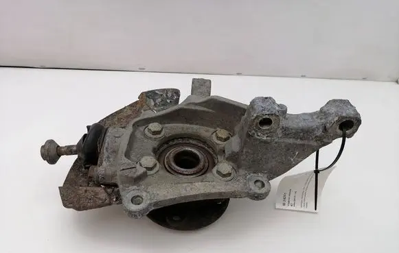 Volvo S60 Front wheel hub 9461943