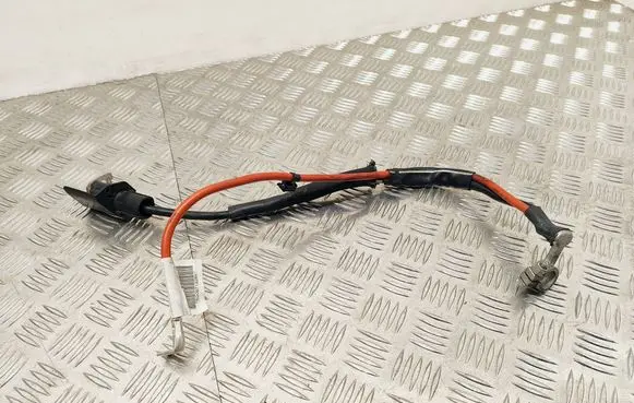 Audi A3 S3 8V Positive cable (battery) 5Q0971228K 23082013 TAB016507E