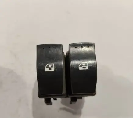 Renault Scenic II - Grand scenic II Electric window control switch 315033A