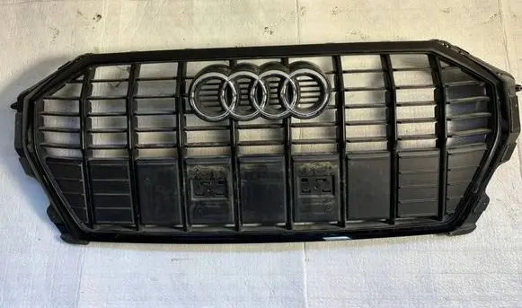Audi Q3 F3 Front bumper upper radiator grill 83A853651E 83A853651F