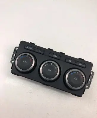 Mazda 6 Climate control unit GAM761190B
