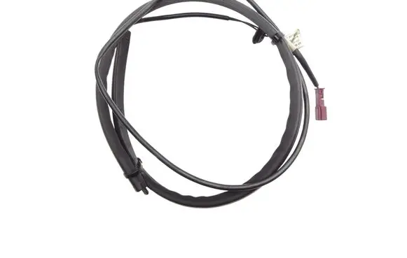 Mercedes-Benz ML W164 Seal rubber (tailgate) A1648600118
