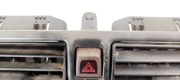 Volvo V50 Hazard light switch 30739296 05W123