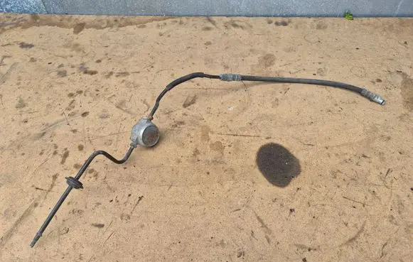 Volkswagen Touran I Clutch pipe/line