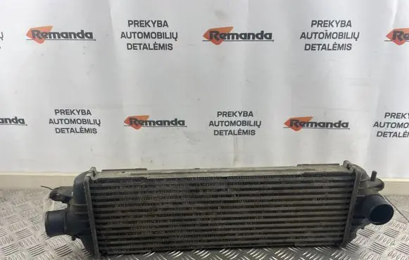 Opel Vivaro Intercooler radiator