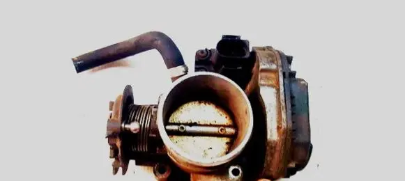 Audi A4 S4 B5 8D Throttle valve 058133063