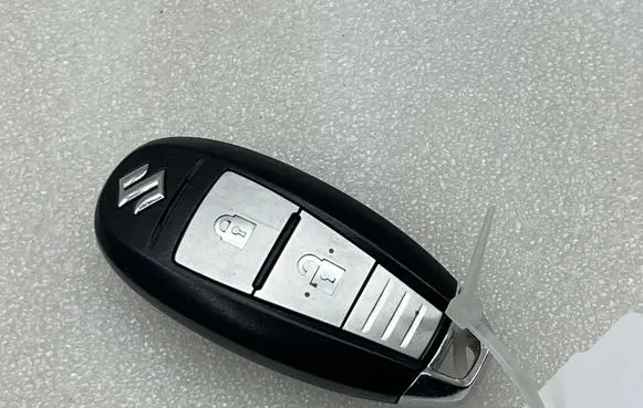 Suzuki Vitara (LY) Ignition key/card R64M0