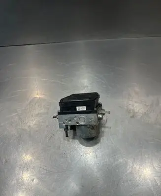 Nissan Leaf I (ZE0) ABS Pump Td8405 6a180j0138 A9800b59