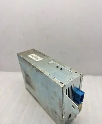 BMW 5 E39 Video control module 6911221 037138052