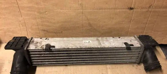 BMW 1 E81 E87 Intercooler radiator 3093796