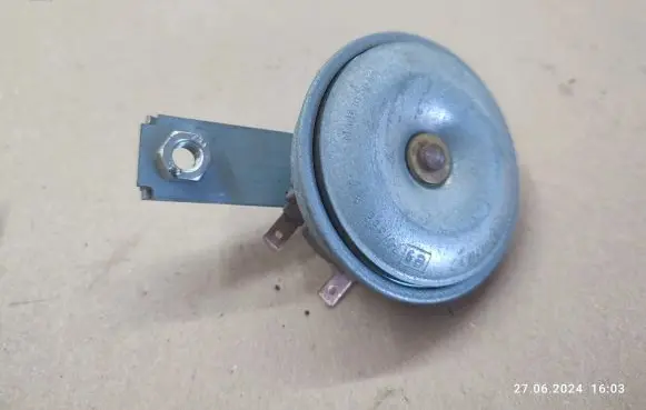 Nissan Terrano Horn signal 3881163