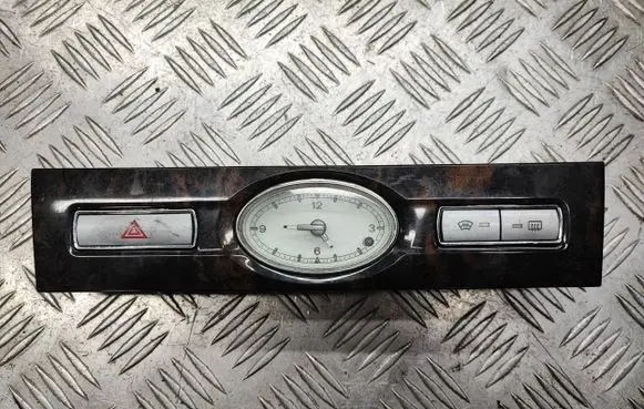 Ford Mondeo Mk III Clock 3S7T15000FB 06QA