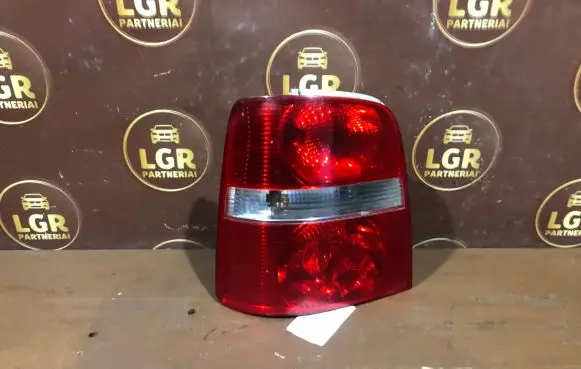 Volkswagen Touran I Rear/tail lights 1T0945095C