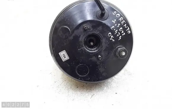 KIA Sorento Brake booster