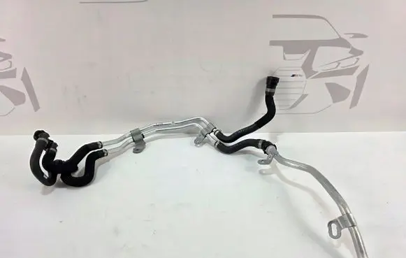 BMW X7 G07 Engine coolant pipe/hose 