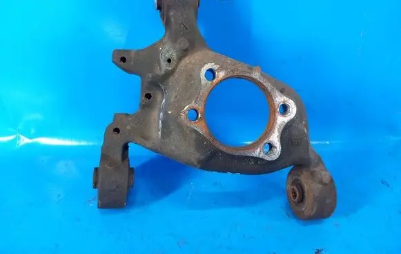 Chrysler 200 Rear wheel hub spindle/knuckle 5085533AH