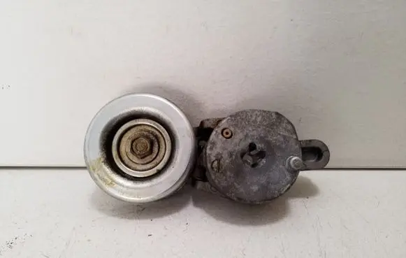 Lexus NX Generator/alternator belt tensioner