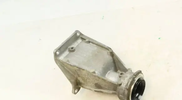 BMW X7 G07 Driveshaft support bearing bracket 8639382 8639383 31508639382