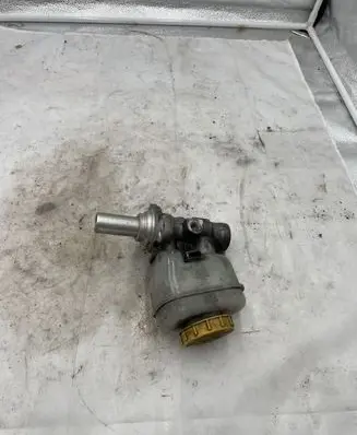 Chrysler Voyager Clutch master cylinder