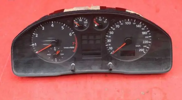 Audi A4 S4 B5 8D Speedometer (instrument cluster) 8D0919861H