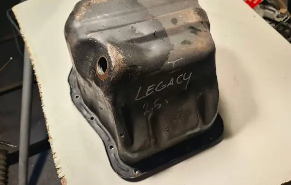 Subaru Legacy Oil sump