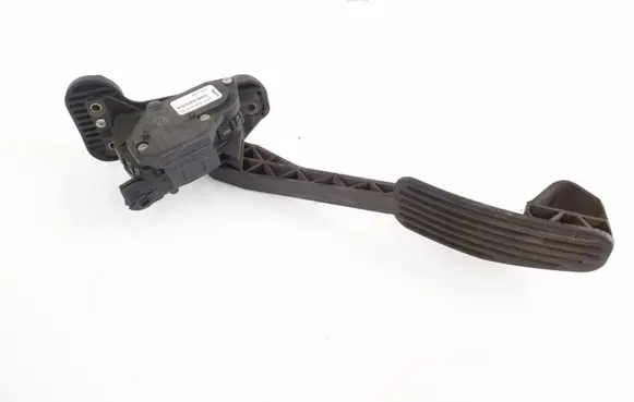 Volvo V70 Accelerator pedal position sensor 30636004