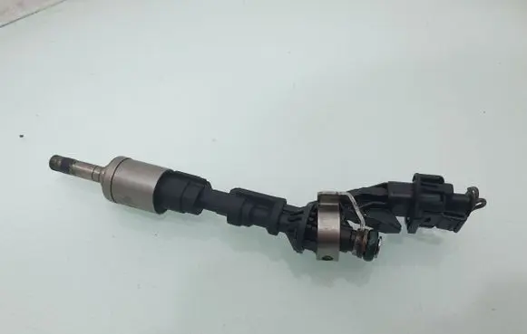 Ford Mondeo MK IV Fuel injector CJ5G9F593AA