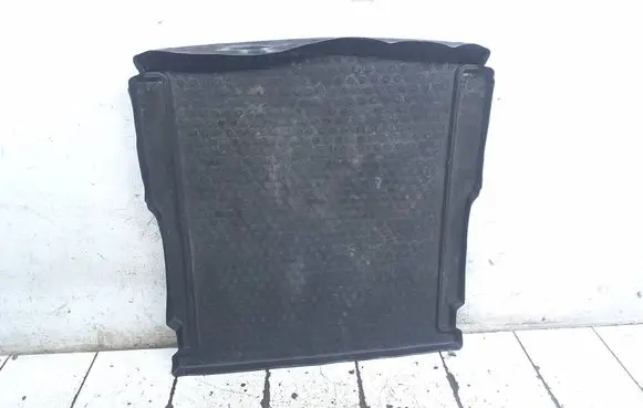 Volkswagen PASSAT B7 Rubber trunk/boot mat liner