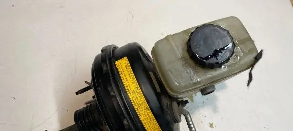 Lexus IS 200-300 Brake booster 13101050980