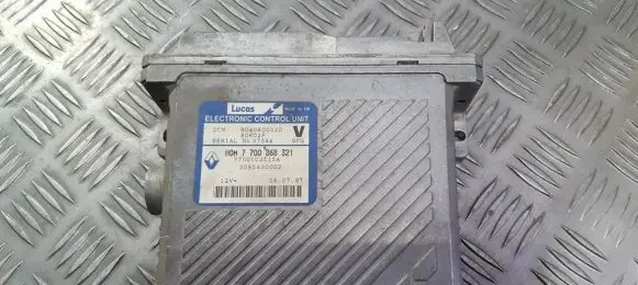 Volvo S40, V40 Engine control unit/module H0M7700868321 HOM7700868321
