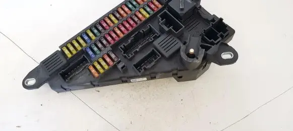 BMW 5 E60 E61 Fuse box set 690661901 6906619-01