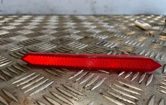 Honda Civic Rear tail light reflector V271